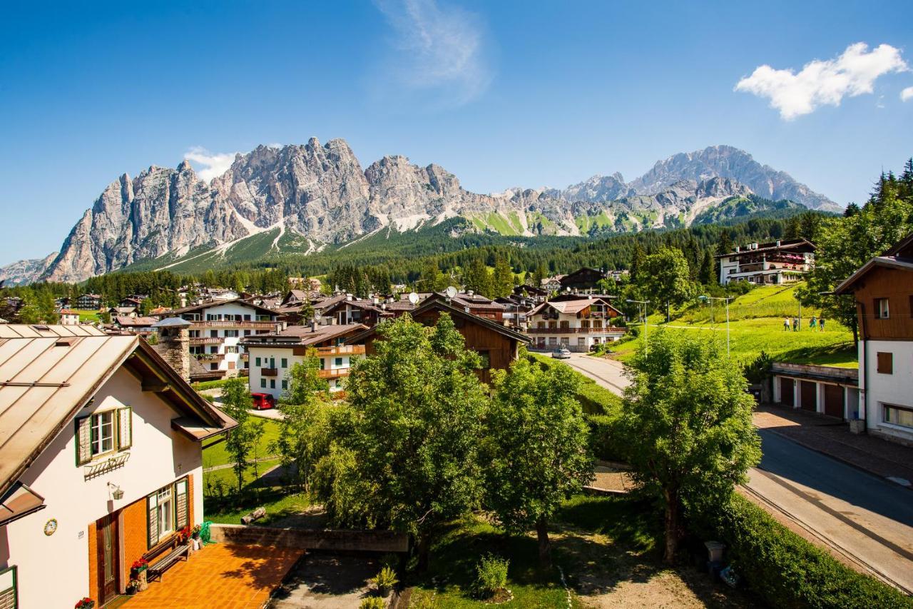 Hotel Natale Cortina d'Ampezzo Exterior foto